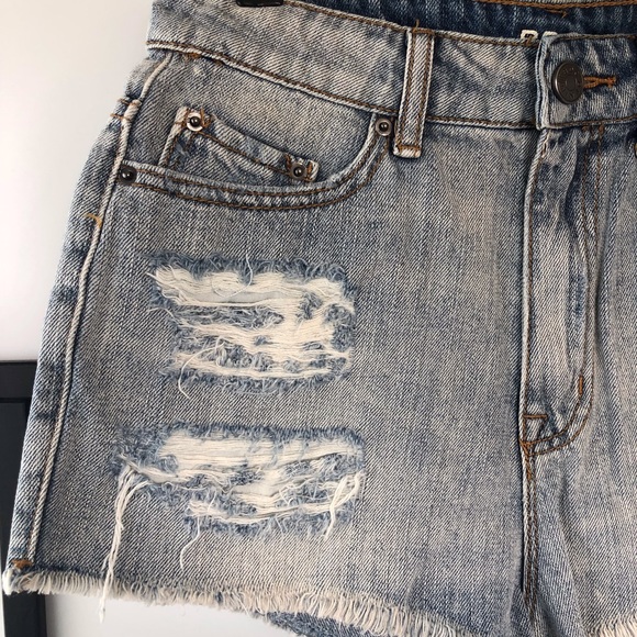BDG Dree high rise cheeky distressed  shorts - Picture 9 of 11